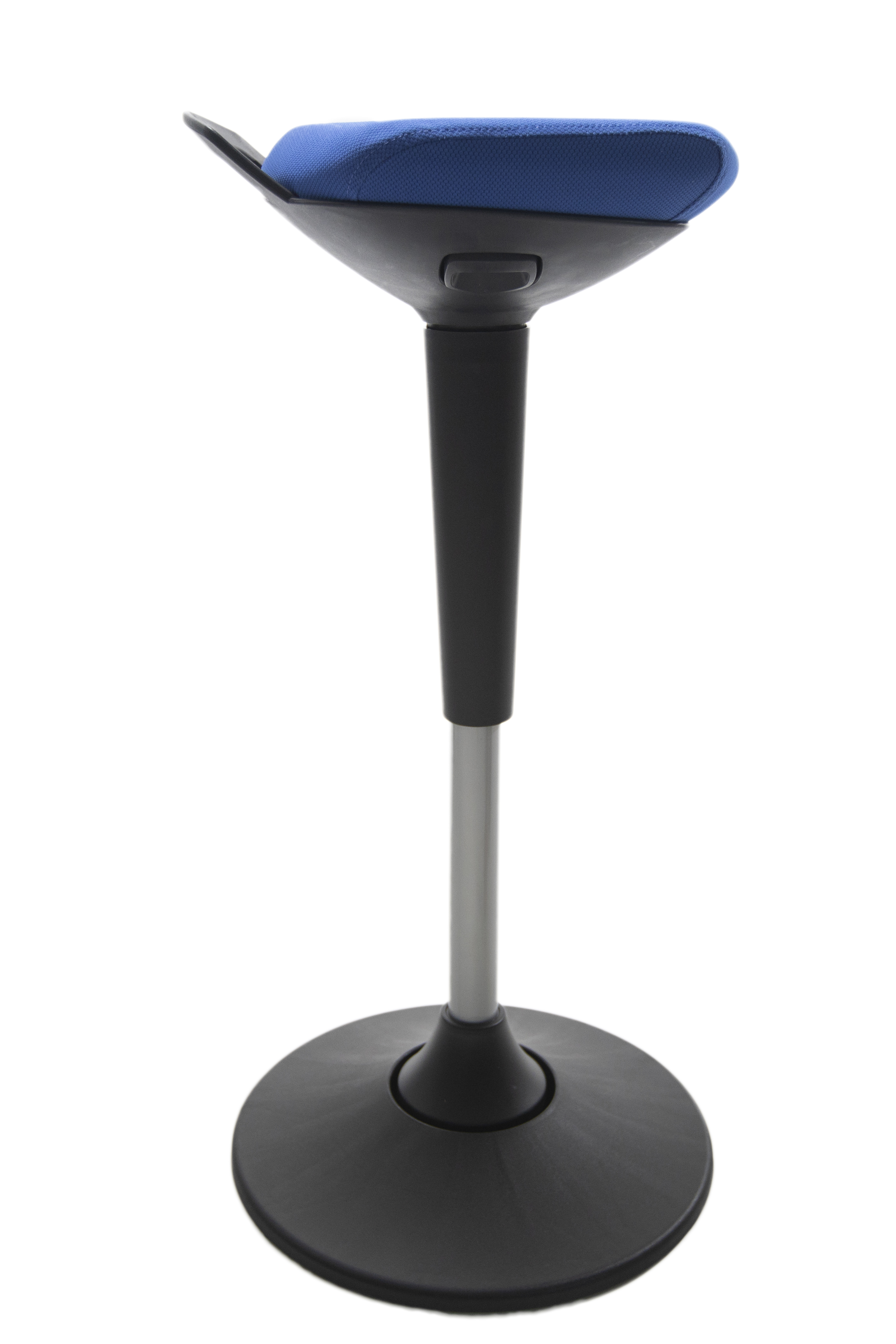 I11136-08_seitlich Stehhocker Marco – Ergonomischer Stehhocker höhenverstellbar für aktives Arbeiten